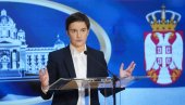БРНАБИЋЕВА РАЗМОНТИРАЛА БЛОКАДЕРЕ ФОТЕЉАШЕ: У страној земљи падну у несвест од среће кад виде министра!
