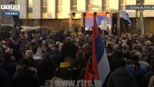 ВЕЛИКИ МИТИНГ ПОДРШКЕ ДОДИКУ У БАЊАЛУЦИ: Дошли смо да одбранимо председника и Српску (ВИДЕО)