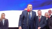 NE MOŽE NAM NIKO NIŠTA: Dodik zapevao na narodnom mitingu u Banjaluci (VIDEO)