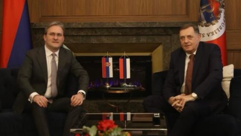 SELAKOVIĆ U BANJALUCI: Došao sam da pružim jasnu podršku predsedniku Dodiku