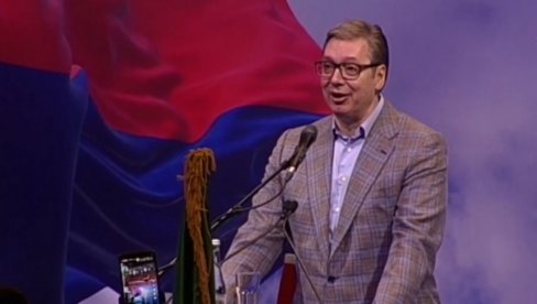 MO: Vučić se obraća građanima - Dočekan ovacijama (VIDEO)