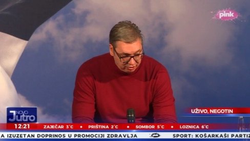 VUČIĆ U NEGOTINU: Predsednik razgovara sa građanima (VIDEO)