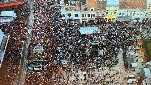 PROTEST U NIŠU: Kolone pristigle na Trg kralja Milana (FOTO)