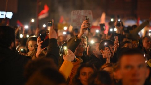 DRŽAVNI UDAR U SRBIJI: Studenti i opozicija preuzeli državu