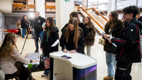 ВЕЛИКИ ОДАЗИВ МЛАДИХ ИЗ СРБИЈЕ И РЕГИОНА: Завршене аудиције за Youth Fest у Београду и Нишу