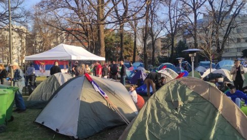 MLADI NA UDARU: Blokaderi, Šarović i čitava mašinerija svakodnevno napadaju studente koji žele da uče