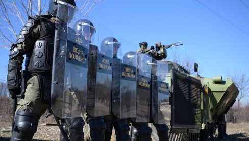 ПОГЛЕДАЈТЕ - ВОЈНА ПОЛИЦИЈА НА ОБУЦИ: Јачење јединица и увођење новог наоружања (ФОТО/ВИДЕО)