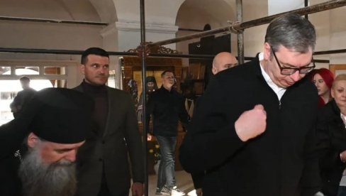 PINOSAVA JE SIDRO ZA NAŠ NAROD Predsednik Vučić obišao manastir Pinosava u Smederevskoj Palanci