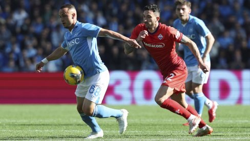 NASTAVLJA SE BORBA ZA SKUDETO: Napoli savladao Fiorentinu