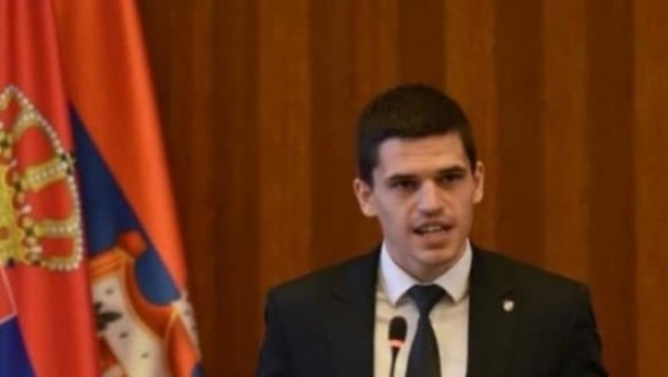 ПОД МЕНТОРСТВОМ ГРУХОЊИЋА СЕ ФОРМИРАЛА ТЕРОРИСТИЧКА ГРУПА НА ФИЛОЗОФСКОМ ФАКУЛТЕТУ Завишић раскринкао блокадерског професора