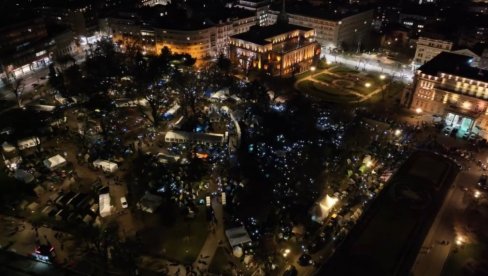 VELIČANSTVEN PRIZOR: Studenti koji žele da uče napravili spektakularan lajt šou - osvetleli Beograd (VIDEO)