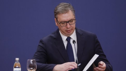 VUČIĆ NA PITANJE NOVINARA BI-BI-SI-JA O PROTESTU: Studentima u blokadi nije u interesu nasilje, ali opoziciji jeste