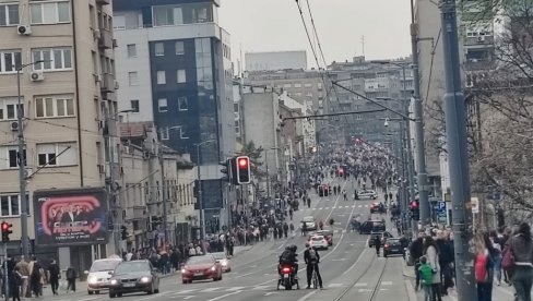 РЕДАРИ СКИНУЛИ ПРСЛУКЕ Ово је крај студентског протеста! ШТА ГОД УРАДИТЕ НЕМА ВЕЗЕ СА НАМА - поручили су!