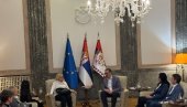 SASTANAK U PREDSEDNIŠTVU: Vučić sa predstavnicima gradske uprave opštine Obrenovac (VIDEO)