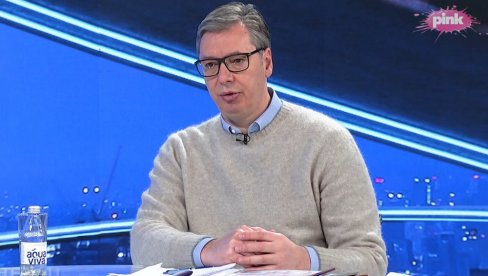 SPOLJA SMO NAPADNUTI DUGO PRIPREMANOM OBOJENOM REVOLUCIJOM  Vučić gost specijalne emisije na Pinku