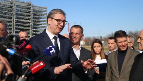 VUČIĆ U TOPLIČKOM OKRUGU Predsednik obilazi poljoprivredno gazdinstvo Milovanović (VIDEO)