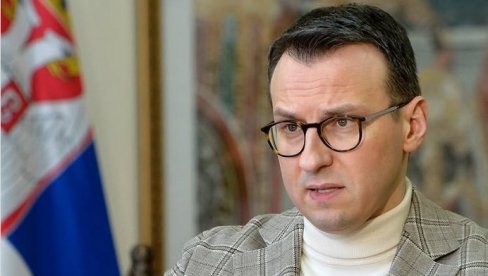 ОЧЕКИВАНА ПАНИКА У ПРИШТИНИ ЗБОГ ПОСЕТЕ ВУЧИЋА МОСКВИ Петковић: Неуспешни су на оба поља, једино су “добри” у дизању тензија и потпаљивању