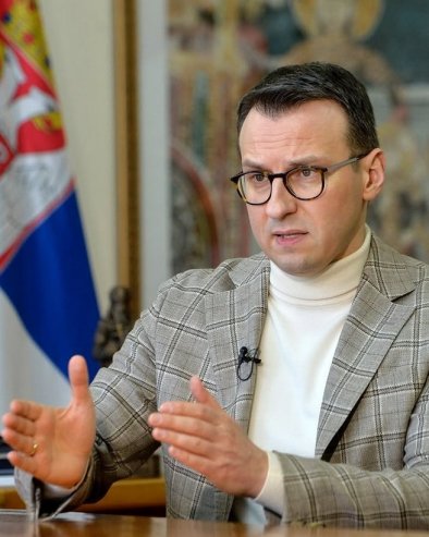 ПОБЕДА СРПСКЕ ЛИСТЕ ПОБЕДА СРПСКЕ СЛОГЕ И ЈЕДИНСТВА Петковић: Српска листа је пупчана врпца која повезује српски народ на КиМ са Београдом