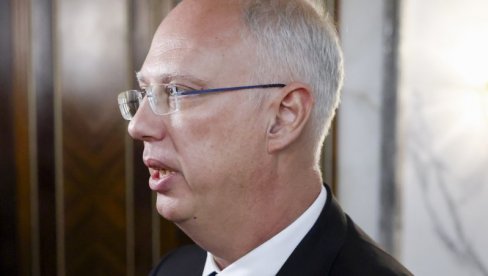 RATNI HUŠKAČI U EU RAZOTKRIVENI: Dmitrijev poručuje da EU koči pregovore RATNI HUŠKAČI U EU RAZOTKRIVENI: Dmitrijev poručuje da EU koči pregovore