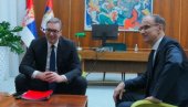 САМО ОН СПОСОБАН ДА ОСТВАРИ СВЕ СТРАТЕШКЕ ИНТЕРЕСЕ НАШЕ ЗЕМЉЕ Мацут пожелео брз опоравак Вучићу