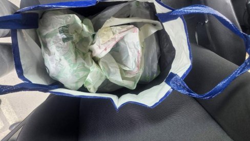 AKCIJA BEOGRADSKE POLICIJE:  Zaplenjeno 1,5 kg kokaina, pola kilograma heroina, 41 litar amfetaminskog ulja...