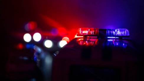 POSLE ŽESTOKOG SUDARA VOZILO POKOSILO SIGNALIZACIJU: Stravične scene na ulazu u Zlatibor, automobili smrskani