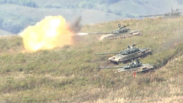 (МАПА) ХИТНА ЕВАКУАЦИЈА Зеленски прети команди: Ако Руси уђу у Дњепропетровску област... (ВИДЕО) (МАПА) ХИТНА ЕВАКУАЦИЈА Зеленски прети команди: Ако Руси уђу у Дњепропетровску област... (ВИДЕО)