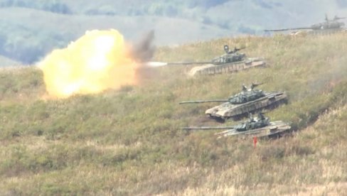 РАТ У УКРАЈИНИ: Руси јуришају на Мирноград; Кијев ургентно шаље појачања, крпи рупе код Лимана; Жестоке борбе код Покровска (МАПА/ВИДЕО)