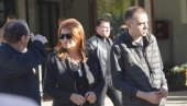 MOJA STARA MAJKA... Bilja Jevtić slomljena od bola, podelila bolnu uspomenu: Prazne klupe ispred kuće stoje (FOTO)
