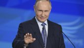 РУСИЈА И МАЛЕЗИЈА ЈАЧАЈУ САРАДЊУ: Путин и Ибрахим у Кремљу