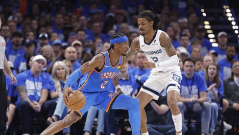 ПРЕДЛОЗИ ЗА ПОЕНЕ ИГРАЧА: Јанис Адетокумбо предводи наш тикет ПРЕДЛОЗИ ЗА ПОЕНЕ ИГРАЧА: Јанис Адетокумбо предводи наш тикет