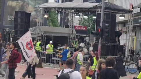 СПРЕМАЈУ ХАОС НА ИЗБОРНИ ДАН И У ЗАЈЕЧАРУ И У КОСЈЕРИЋУ! Још један доказ политичке злоупотребе факултета - Моле за још блокадера у Зајечару!