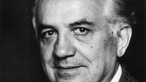 ЧОВЕК КОЈИ ЈЕ ДИРИГОВАО АКАДЕМСКОМ ЗАЈЕДНИЦОМ: Критичка реч Велибора Глигорића се нашла у судару са традицојом и признатим величинама... ЧОВЕК КОЈИ ЈЕ ДИРИГОВАО АКАДЕМСКОМ ЗАЈЕДНИЦОМ: Критичка реч Велибора Глигорића се нашла у судару са традицојом и признатим величинама...