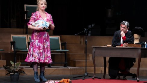 RAZBIJENI KRČAG PRED BEOGRAĐANIMA: Narodno pozorište iz Banjaluke gostuje u beogradskom nacionalnom teatru RAZBIJENI KRČAG PRED BEOGRAĐANIMA: Narodno pozorište iz Banjaluke gostuje u beogradskom nacionalnom teatru