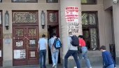 БЛОКАДЕРИ ФОТЕЉАШИ СА ФОН-а СЕ ПЛАШЕ ИЗБОРА: Неће да бирају власт оловком, већ би и даље да наставе анархију