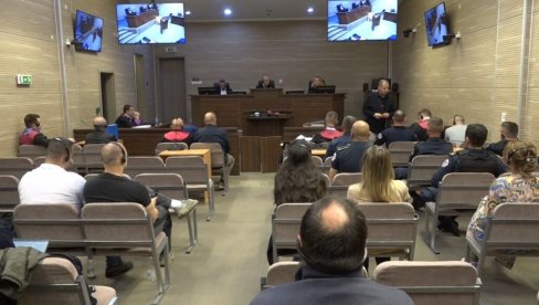 БЕЗ ИЈЕДНОГ ОДКАЗА: У Приштини настављено суђење четворици Срба оптужених за напад на просторије ОИК у Митровици БЕЗ ИЈЕДНОГ ОДКАЗА: У Приштини настављено суђење четворици Срба оптужених за напад на просторије ОИК у Митровици