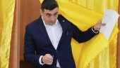 СИМИОН ПОРУЧИО: Нећу издати поверење бирача, Румуни су данас устали
