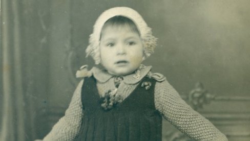 КРПЕНЕ ЛУТКИЦЕ ЈЕДИНА УСПОМЕНА НА СТРЕЉАНУ МАЈКУ: Исповест Душице Милачић (83) из Јагодине, рођене у логору на Бањици (ФОТО) КРПЕНЕ ЛУТКИЦЕ ЈЕДИНА УСПОМЕНА НА СТРЕЉАНУ МАЈКУ: Исповест Душице Милачић (83) из Јагодине, рођене у логору на Бањици (ФОТО)