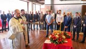 СВЕШТЕНИК ОСТАО ЗАТЕЧЕН ЗБОГ ЗВЕЗДИНОГ СТАТУТА! Ово ретко где пише!