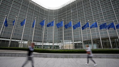 EVROPA KUPUJE KIJEVU ORUŽJE: EU planira da nastavi da pomaže Ukrajinu američkim naoružanjem, jer Vašington više neće