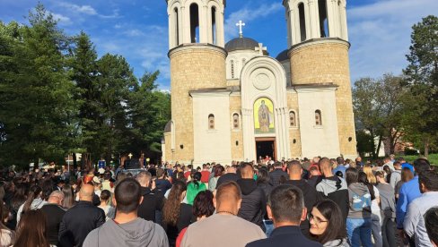 U BERANAMA SVEČANO OBELEŽEN ĐURĐEVDAN SLAVA MANASTIRA ĐURĐEVI STUPOVI: Slavska sveća gori 812 leta! U BERANAMA SVEČANO OBELEŽEN ĐURĐEVDAN SLAVA MANASTIRA ĐURĐEVI STUPOVI: Slavska sveća gori 812 leta!