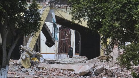 БУКТИ СУКОБ ИЗМЕЂУ НУКЛЕАРНИХ СИЛА Расте број мртвих - Индија: Напали смо терористичку инфраструктуру у Пакистану БУКТИ СУКОБ ИЗМЕЂУ НУКЛЕАРНИХ СИЛА Расте број мртвих - Индија: Напали смо терористичку инфраструктуру у Пакистану