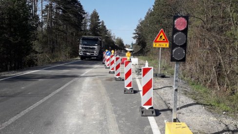 PUT IVANJICA - SJENICA: 24.6 miliona evra za rekonstrukciju PUT IVANJICA - SJENICA: 24.6 miliona evra za rekonstrukciju