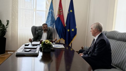 UNAPREĐENJE KVALITETA ŽIVOTA GRAĐANA: Gradonačelnik Novog Sada i ministar za ljudska i manjinska prava o važnosti saradnje Vlade i lokalnih sam UNAPREĐENJE KVALITETA ŽIVOTA GRAĐANA: Gradonačelnik Novog Sada i ministar za ljudska i manjinska prava o važnosti saradnje Vlade i lokalnih sam