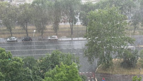 U OVE DELOVE SRBIJE STIŽE KIŠNA BOMBA: Sprema se temperaturni šok, očekuje se i pojava grada