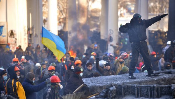 ПРИЗИВАЈУ МАЈДАН У БЕОГРАДУ: Срамне реакције опозиције ПРИЗИВАЈУ МАЈДАН У БЕОГРАДУ: Срамне реакције опозиције