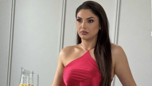 ВЕРУЈЕМ ДА НИСАМ БИЛА ТЕШКА: Надица Адемов се после породиљске паузе вратила послу на велика врата (ФОТО/ВИДЕО) ВЕРУЈЕМ ДА НИСАМ БИЛА ТЕШКА: Надица Адемов се после породиљске паузе вратила послу на велика врата (ФОТО/ВИДЕО)