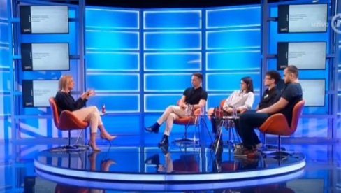 ODJEKNULA TIŠINA: Blokaderi zaćutali kad im je pomenuto da čiste cipele srpskom zastavom (VIDEO)