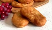 RECEPT ZA NAJLAKŠE PIROŠKE: Bez prženja u ulju, bez kvasca, gotove za 20 minuta (VIDEO)