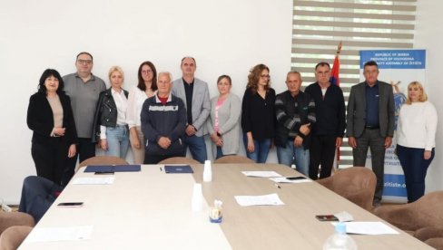 ZA 12 DRUŠTAVA DVA MILIONA: Potpisani ugovori sa Opštinom Žitište ZA 12 DRUŠTAVA DVA MILIONA: Potpisani ugovori sa Opštinom Žitište